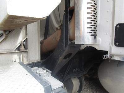 Freightliner Cascadia Bracket for a Freightliner CASCADIA 125