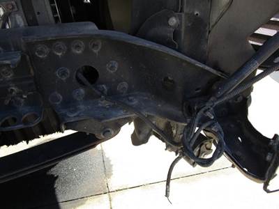 Freightliner Cascadia Right Bracket for a Freightliner CASCADIA 125