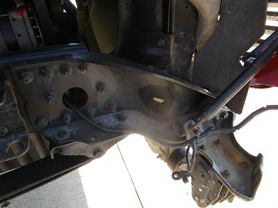 Freightliner Cascadia Right Bracket for a Freightliner CASCADIA 125