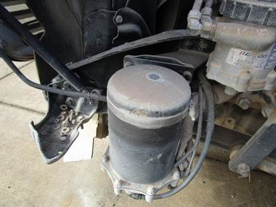 Freightliner Cascadia Left Bracket for a Freightliner CASCADIA 125