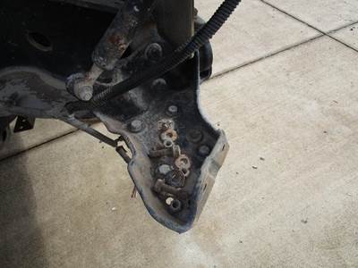 Freightliner Cascadia Right Bracket for a Freightliner CASCADIA 125