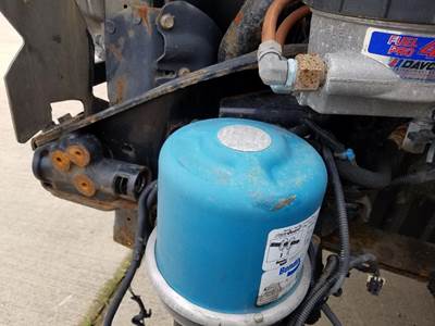 Freightliner Cascadia Left Bracket for a Freightliner CASCADIA 125