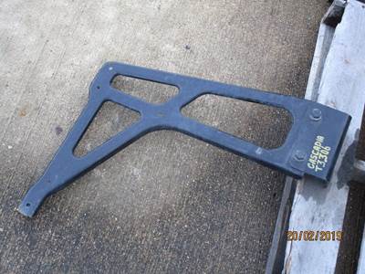 Freightliner Cascadia Bracket
