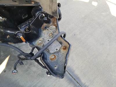 Freightliner Cascadia Right Bracket for a Freightliner CASCADIA 125