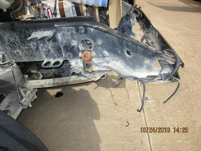 Freightliner Cascadia Right Bracket for a Freightliner CASCADIA 125