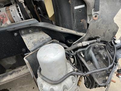 Freightliner Cascadia Right Bracket for a Freightliner CASCADIA 125