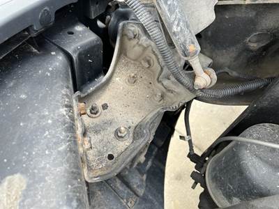 Freightliner Cascadia Left Bracket for a Freightliner CASCADIA 125