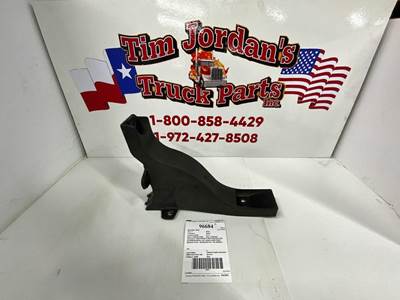 Freightliner Cascadia Bracket