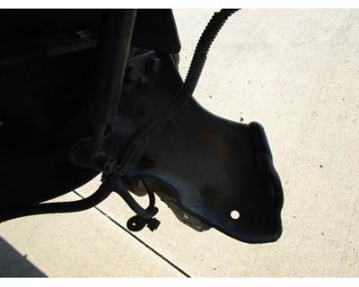 Freightliner Cascadia Right Bracket for a Freightliner CASCADIA 125