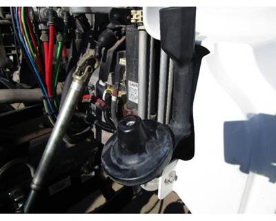 Freightliner Cascadia Left Bracket for a Freightliner CASCADIA 125
