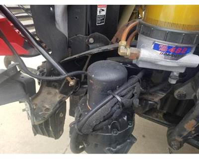 Freightliner Cascadia Left Bracket for a Freightliner CASCADIA 125