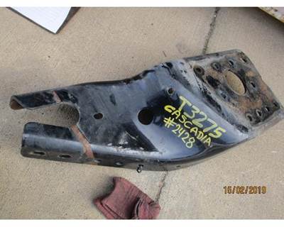 Freightliner Cascadia Bracket