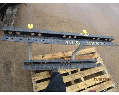 Freightliner Cascadia Bracket