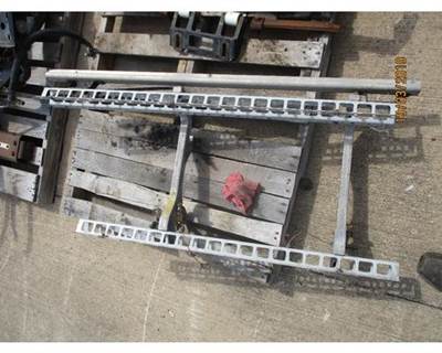 Freightliner Cascadia Bracket