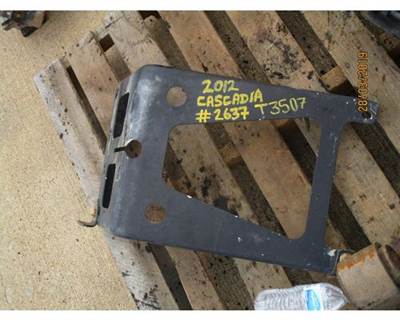 Freightliner Cascadia Bracket for a Freightliner CASCADIA 125