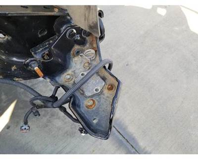 Freightliner Cascadia Right Bracket for a Freightliner CASCADIA 125