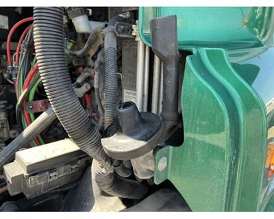 Freightliner Cascadia Left Bracket for a Freightliner CASCADIA 125