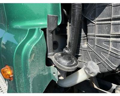 Freightliner Cascadia Right Bracket for a Freightliner CASCADIA 125