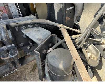 Freightliner Cascadia Right Bracket for a Freightliner CASCADIA 125
