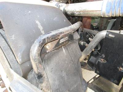 Freightliner Century Class Right Bracket for a Freightliner CENTURY CLASS 112