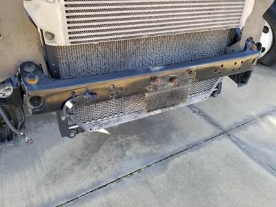 Freightliner Century Class Bracket for a Freightliner CASCADIA 125