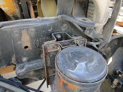 Freightliner Columbia Right Bracket for a Freightliner COLUMBIA 120