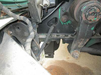 Freightliner Columbia Left Bracket for a Freightliner COLUMBIA 120