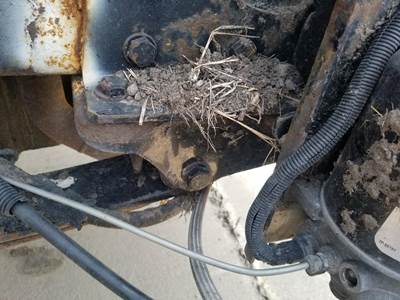 Freightliner Columbia Right Bracket for a Freightliner COLUMBIA 120