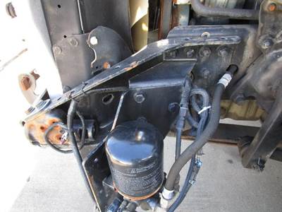 Freightliner Columbia Left Bracket for a Freightliner COLUMBIA 120