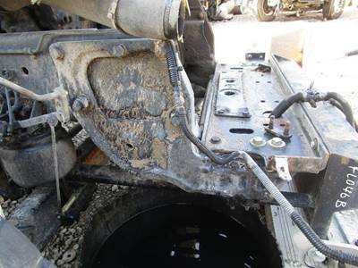 Freightliner Coronado Right Bracket for a Freightliner CORONADO 132