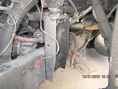 Freightliner FLD132 Left Bracket for a Freightliner FLD132 XL CLASSIC