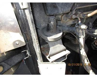 Freightliner FLD132 Right Bracket for a Freightliner FLD132 XL CLASSIC