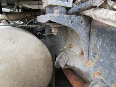 International 5900i Right Bracket