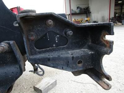 International 9100i Right Bracket