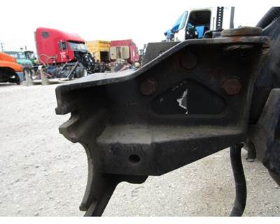 International 9100i Left Bracket