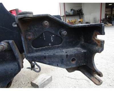 International 9100i Right Bracket