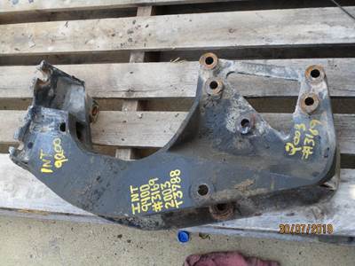 International 9400 Bracket for a International 9400I
