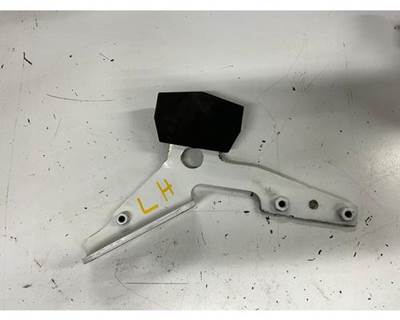 Kenworth T680 Bracket