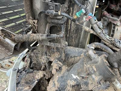 Mack Pinnacle CXU613 Left Bracket for a Mack CXU613