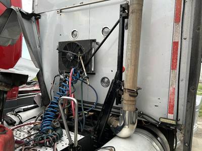 Mack Pinnacle CXU613 Bracket for a Mack CXU613