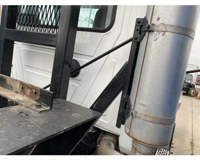 Mack Vision CXN613 Bracket for a Mack CXN613