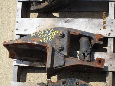 Peterbilt 379 Bracket