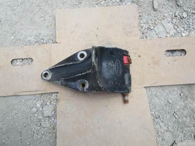 Peterbilt CXU613 Bracket for a CXU613