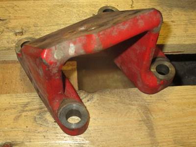 USED HINO ENGINE BRACKETS P/N: 1810 , 1760 