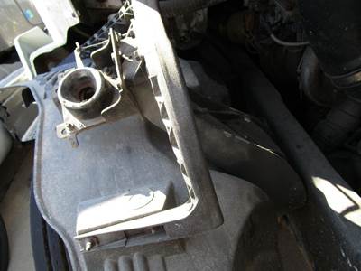 Volvo VNL Right Bracket