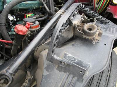 Volvo VNL Left Bracket