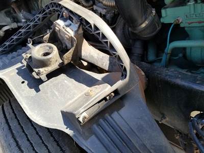 Volvo VNL Bracket