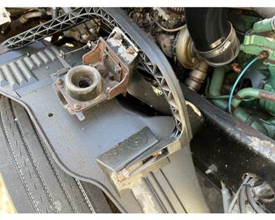 Volvo VNL Right Bracket
