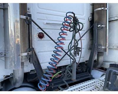 Volvo VNL Bracket