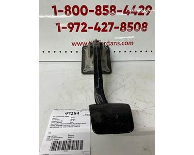 Used Peterbilt 587 Bendix Brake Pedal Assembly with No Foot Valve, Part # K051374BXW K046310